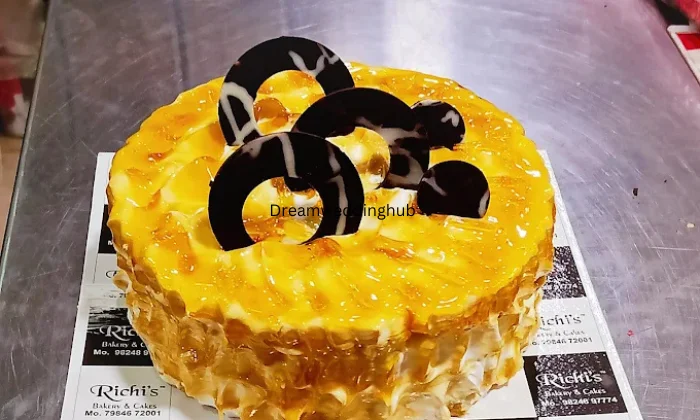 Richis bakery  cakes